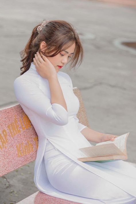 一边吃奶一边添p好爽高清视频